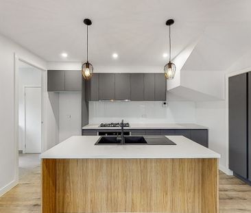2/92 West Street, Hadfield - Photo 2