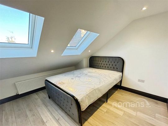 1 bedroom in a house share to rent - Photo 1