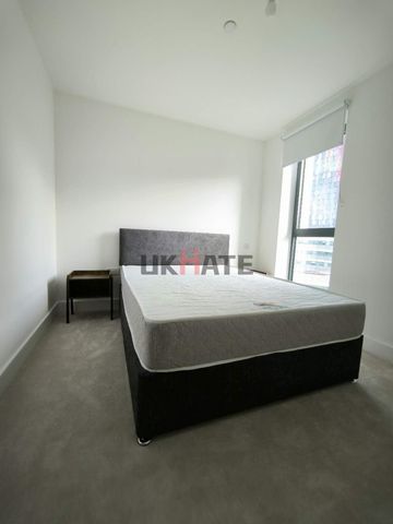 London Square Croydon 1 Room 1 - Photo 2