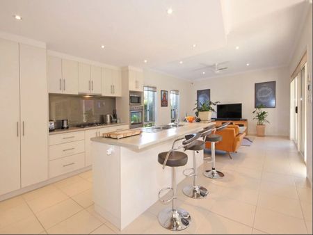 Modern Comfort Meets Effortless Family Living! - Photo 5