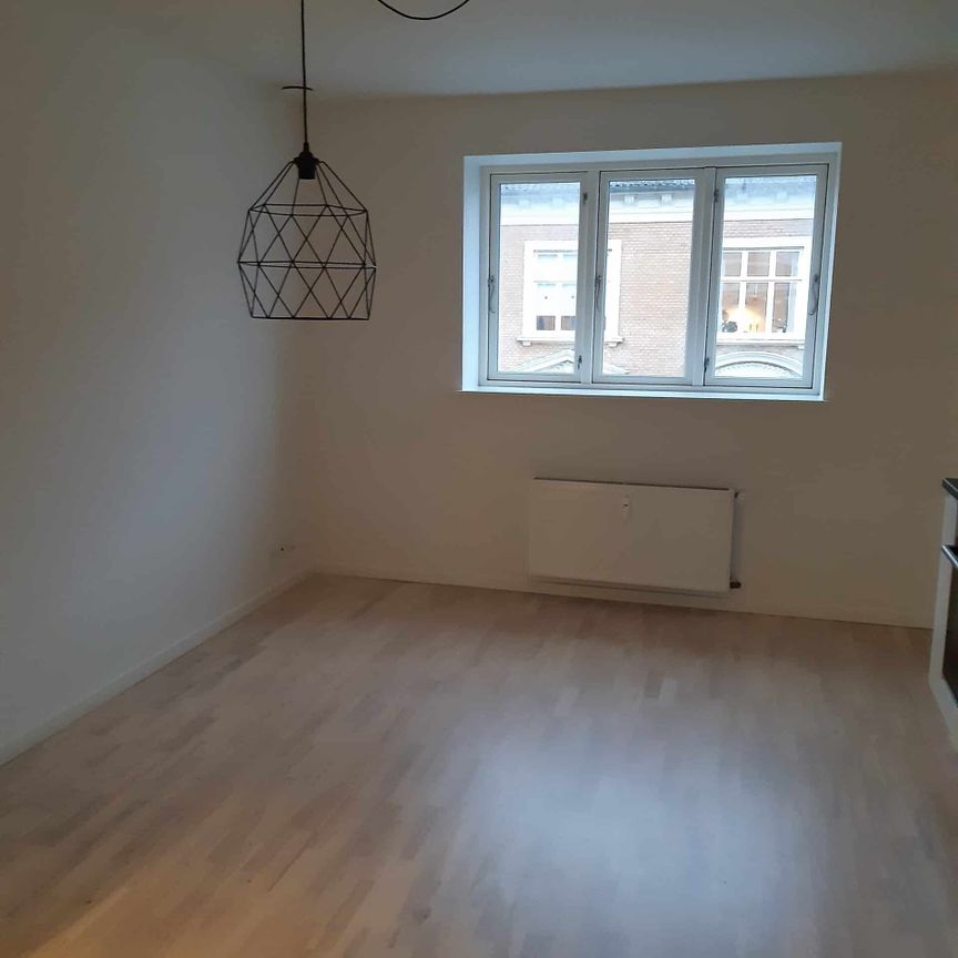 Moderne 2-værelses midt i Aarhus - Photo 1