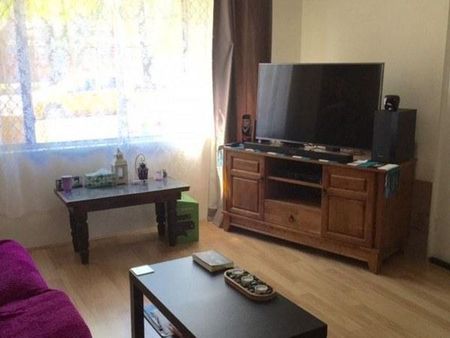 COSY 2 BEDROOM UNIT - Photo 3