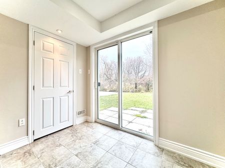 For Lease - 57 Collin Court, Richmond Hill, Ontario - Photo 2
