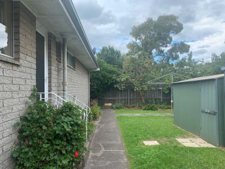 31 Noble Street, Newtown - Photo 3