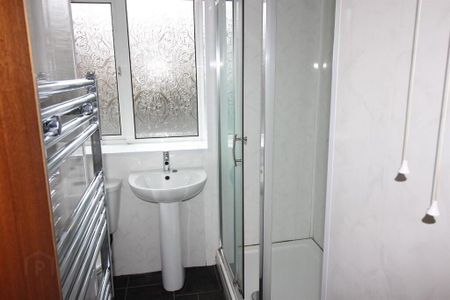 Flat 11, 206 Lisburn Road, Belfast, BT9 6GD - Photo 4