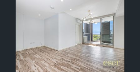 PERFECT LOCATION! - Photo 4