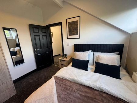 1 bedroom in a house share to rent - Photo 4