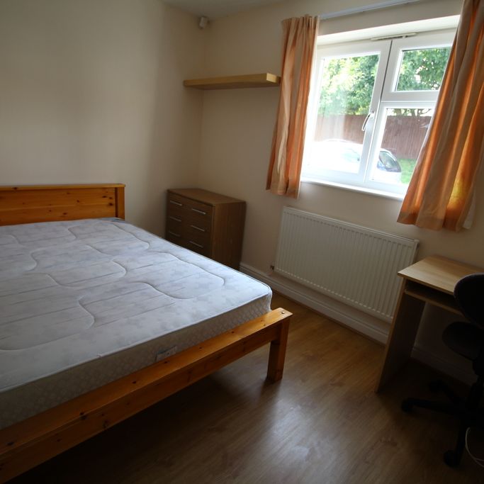 2 Bed Student Accommodation - Photo 1