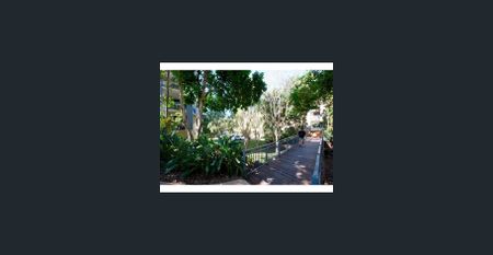 1-BED APARTMENT 5-MIN WALK TO UQ - PERFECT FOR COUPLES - Photo 5