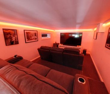 Luxurious Fully Furnished Home with Pool and Gym in Prime Epsom Loc... - Photo 1