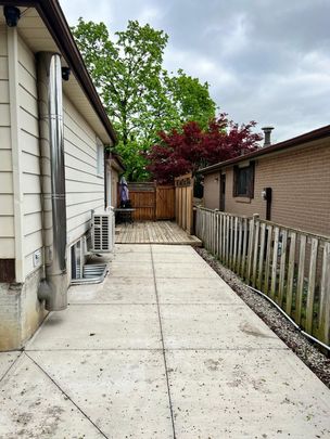 For Lease - 27 Drayton Crescent Unit# 1, Brampton, Ontario - Photo 1