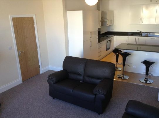 8 bedroom house share to rent - Photo 1