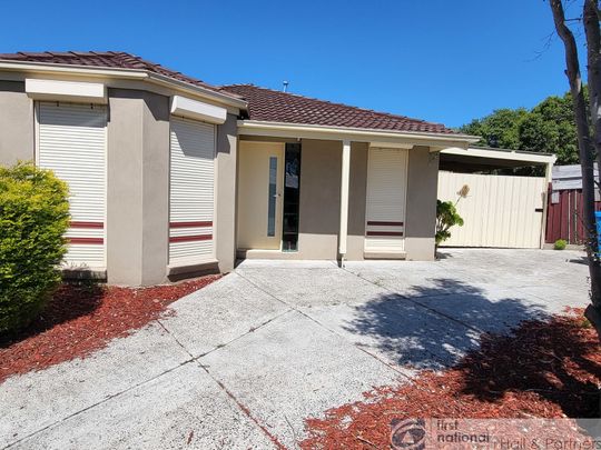 9 Ashton Rise, Narre Warren South - Photo 1
