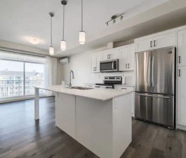 Auburn Bay - Top Floor Condo - 2 Bed, 2 Bath | 417 - 200 Auburn Mea... - Photo 1