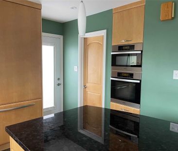 For Lease - 24 Meadowglade Crescent, Toronto, Ontario - Photo 5