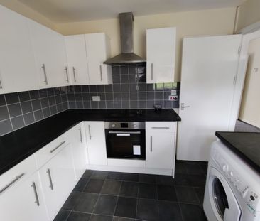 3 bedroom House - Honeysuckle Gardens, Hatfield - Photo 2