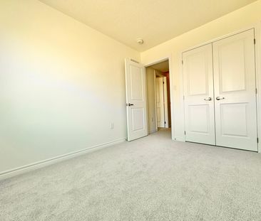 For Lease - 5 Thornbird Crescent, Brampton, Ontario - Photo 5