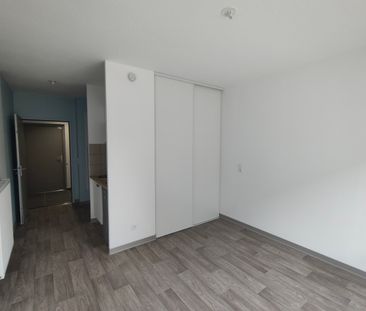 Location Appartement 1 pièce 19m² FRANQUEVILLE ST PIERRE 76520 - Photo 2