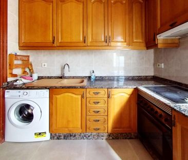 Piso de alquiler en Calle Rodrigo Pertegas, La Creu del Grau - Photo 3