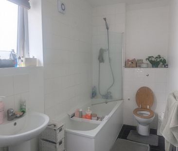 1 bed End of Terrace in Ashfield Mews Montpellier, Bristol, BS6 5BF - Photo 2