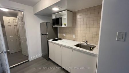 For Lease - 70 Hawthorne Crescent Unit# Bsmt, Barrie, Ontario - Photo 3