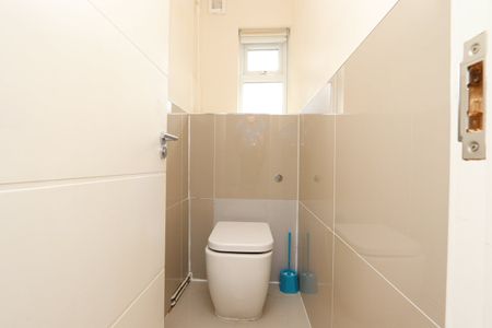 Room in a Shared Flat, Mason House, E9 - Photo 4