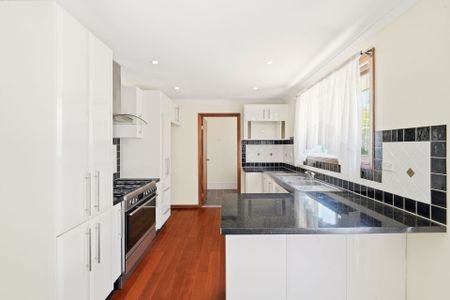 28 Thornflat Road, Cranebrook - Photo 4