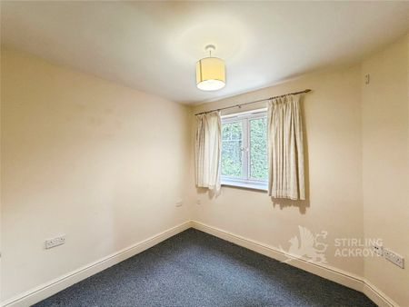 Coley Avenue, Woking, Surrey, GU22 7RG - Photo 3