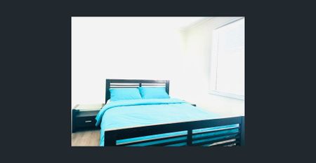 Freshly Renovated, Fully Furnished House - Photo 4