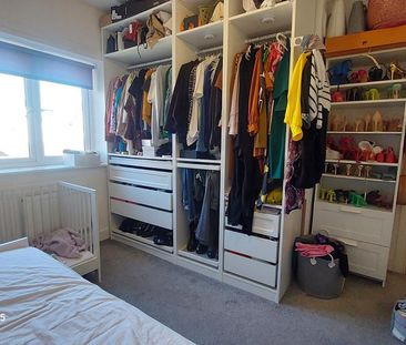 3 bedroom semi-detached house to rent - Photo 6