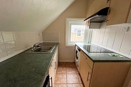 1 bedroom flat to rent - Photo 2