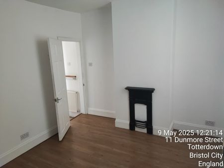 2 Bed Terraced House, Bristol, BS4 - Photo 3