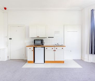 The Drive, Hove - Photo 3