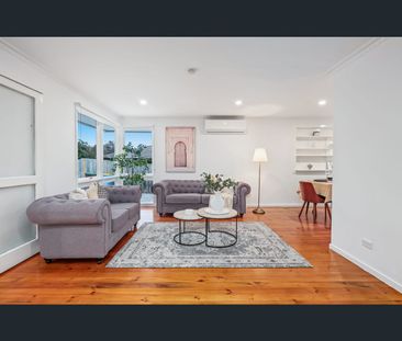 31 OAKTREE DRIVE, Hampton Park, Vic 3976 - Photo 4