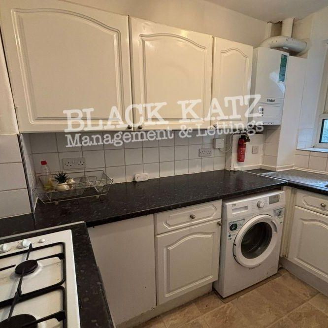 4 bedroom apartment to rent - Photo 1