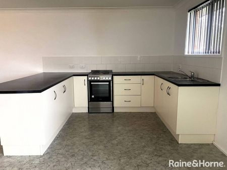Welcome to 15 Lydon Crescent - Photo 2