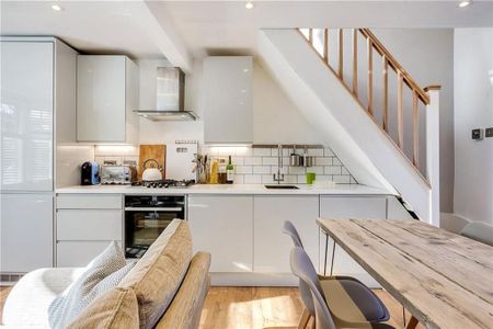 2 bedroom terraced house to rent - Photo 4