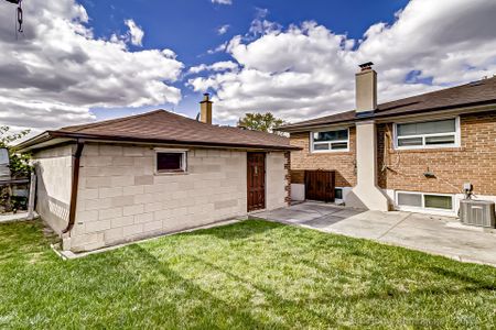 For Lease - 83 Victory Drive, Toronto, Ontario - Photo 4