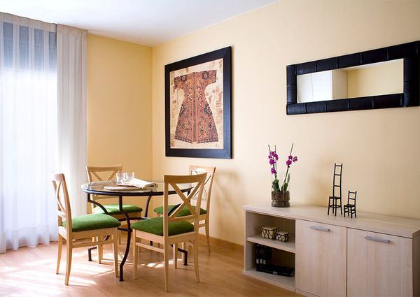 Alquiler de estudios baratos amueblados en Tetuán, Madrid