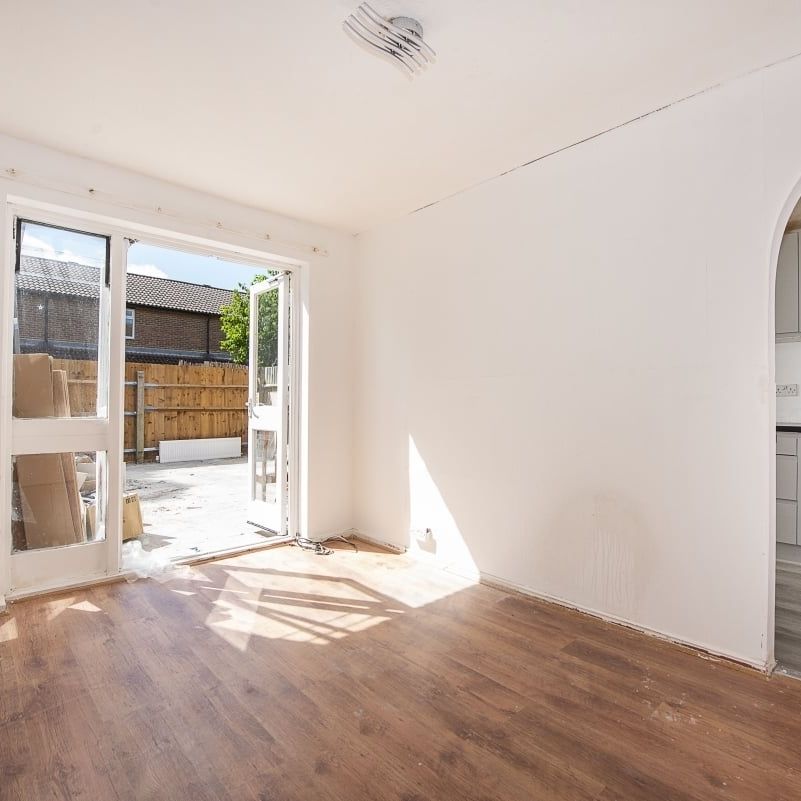 terraced house to rent - Photo 1