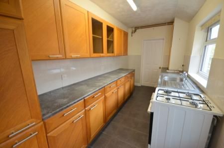 2 bedroom Terraced House To Let - Photo 5
