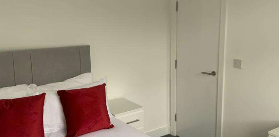 Fab 3 Bed Student House - Salford Uni 🎓 - Photo 2