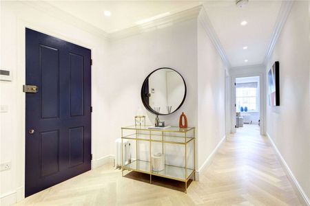 A luxurious two bedroom apartment located in the sort after Covent Garden area. - Photo 3