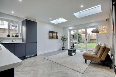 Tennyson Road, Portsmouth, PO2 - Photo 3