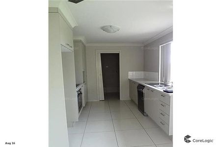 13 Tawarra Crescent, Gracemere QLD 4702 - House For Rent | Domain - Photo 5