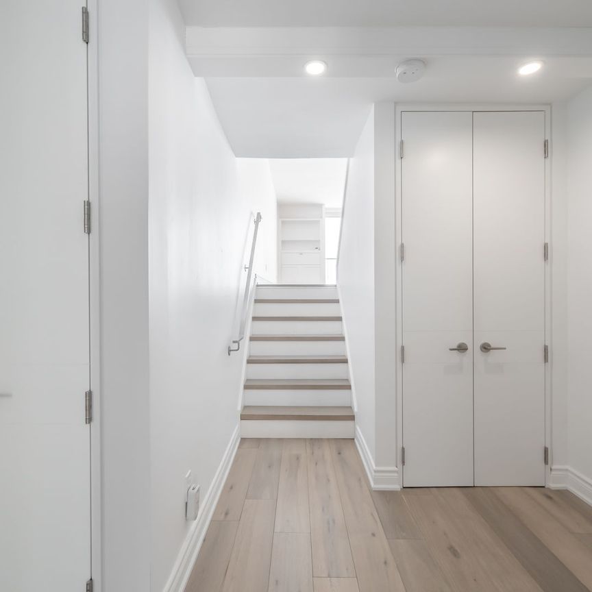 For Lease - 33 Harbour Square Unit# 2804, Toronto, Ontario - Photo 1