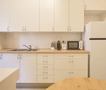 Room in a shared 8-bedroom apartment for rent in Lisbon, perfect fo... - Foto 6