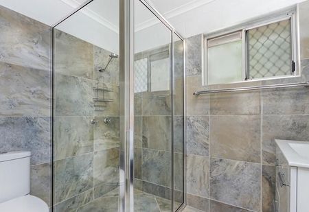 5/15 Fraire St, Hermit Park QLD 4812 - House For Rent | Domain - Photo 3