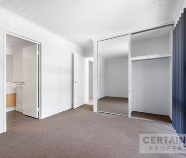 Stunning Property in the Heart of Henley Brook - Photo 5