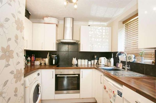 Rockall Court, Slough, SL3 - Photo 1